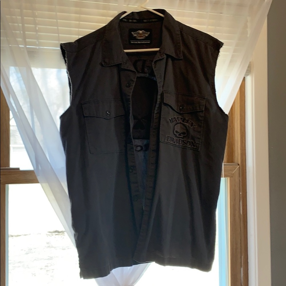 Harley Davidson vest (men’s)